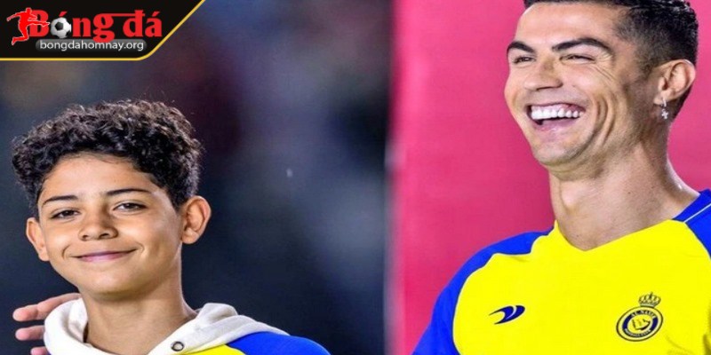Khi đủ 15 tuổi con trai CR7 sẽ có thể được triệu tập lên đội tuyển trẻ nếu cậu muốn theo đuổi sự nghiệp của bố 2 Con trai CR7 không phải là một cầu thủ trẻ bình thường
