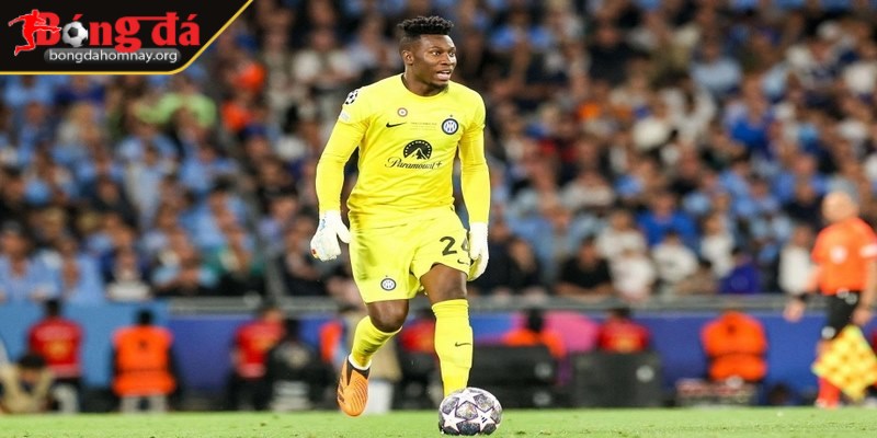 Onana từ chối tỷ phú Ả Rập, quyết tâm trở thành thủ môn số 1 của MU 2 Ở lại Old Trafford, Onana vẫn có cơ hội giành được những danh hiệu lớn