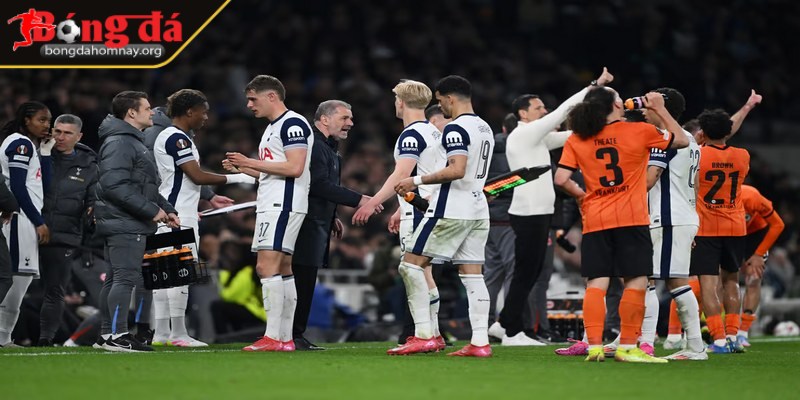 E. Frankfurt vs Tottenham (02:00 - 18/04, Europa League) – Dự đoán tỷ số: Frankfurt thắng 1-0, kèo chấp 0.5 1 Eintracht Frankfurt có phong độ ổn định