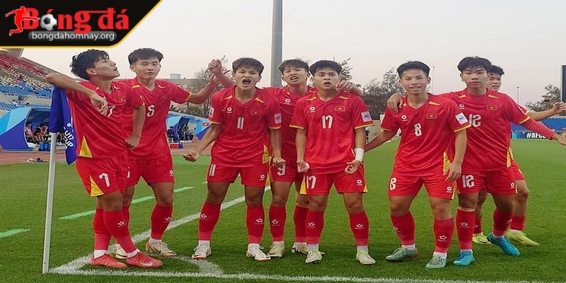 HLV Cristiano Roland: "Các cầu thủ hãy ngẩng cao đầu" 2 Các cầu thủ đã tạo nên một hệ thống vận hành nhịp nhàng