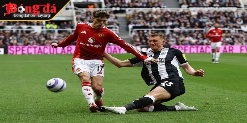 Man United thảm bại 1-4 trước Newcastle: "Quỷ đỏ" tiếp tục chuỗi trận thất vọng, lập kỷ lục buồn trong lịch sử Premier League 2 Thua 12 trận con số cao nhất trong một mùa