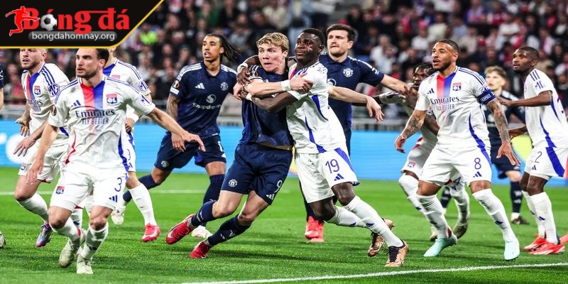 Man United vs Lyon (02:00 - 18/04, Europa League) – Dự đoán tỷ số: Man United thắng 2-0, kèo chấp 2 Manchester United được nhà cái đánh giá cao hơn so với Lyon