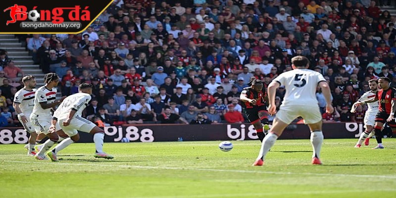 Manchester United hòa Bournemouth 1-1 nhờ bàn thắng muộn của Rasmus Hojlund 2 Rasmus Hojlund tỏa sáng với bàn gỡ hòa quan trọng