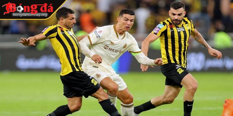 Nhận định Al Nassr vs Al Ittihad (01:00 - 08/05, Saudi Arabia) – Đội bóng nào sẽ chiến thắng trong trận cầu đỉnh cao này? 3 Phút 40-60 – Cuộc chiến quyết liệt ở giữa sân
