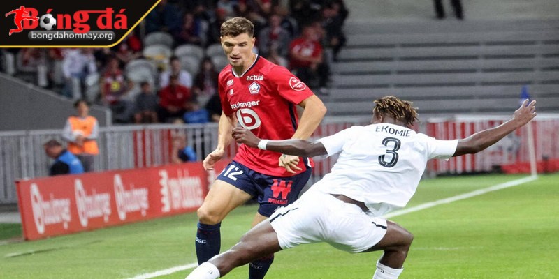 Nhận định Angers vs Lille (20:00 - 27/04, vòng 31 Ligue 1) 2 Hiệp 1: Angers chủ động phòng ngự, Lille tìm kiếm cơ hội