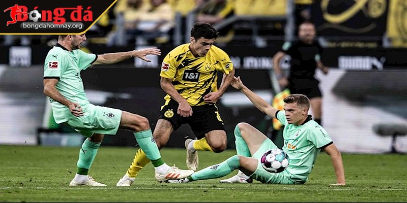Dortmund vs Borussia M'gladbach (22:30 - 20/04, Bundesliga) – Dortmund sẽ cần tận dụng lợi thế sân nhà để chiến thắng 2 Một chiến thắng 3-1 cho Dortmund là kết quả khá hợp lý