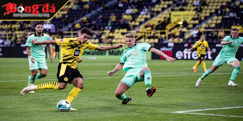 Dortmund vs Borussia M'gladbach (22:30 - 20/04, Bundesliga) – Dortmund sẽ cần tận dụng lợi thế sân nhà để chiến thắng 1 Borussia Dortmund: Tấn công mạnh mẽ và pressing cao