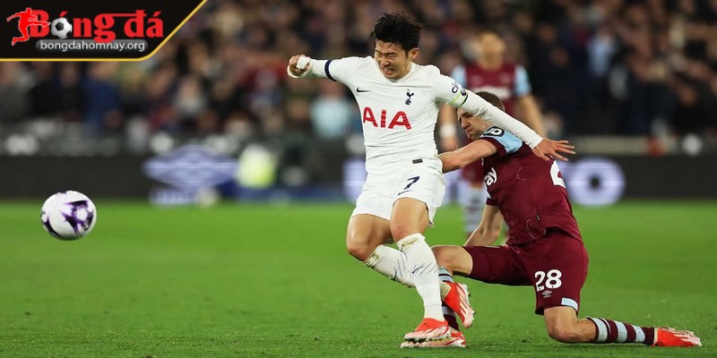 Nhận định West Ham vs Tottenham (20:00 - 04/05, Premier League) – Tottenham hướng tới chiến thắng để tiếp tục đua top 4 1 Sự cạnh tranh giữa West Ham vs Tottenham cực kỳ hấp dẫn