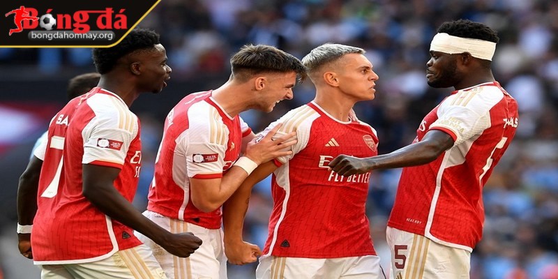 Kết quả bóng đá hôm nay: Real Madrid thắng nhọc, Arsenal 'đầu hàng' 3 Cơ hội vô địch Premier League dần tuột khỏi tay