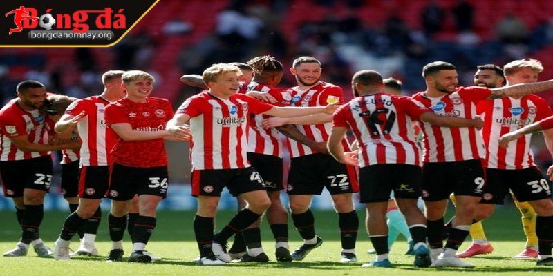 Soi kèo Brentford vs Man United (20:00 - 04/05, Premier League) - Brentford liệu có gây khó dễ cho MU? 1 Brentford đang trải qua một mùa giải đầy biến động và áp lực