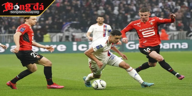Soi kèo Lyon vs Rennes (02:05 - 27/04, Ligue 1) - Trận cầu 6 điểm giữa hai ứng viên top 5 1 Lyon duy trì hy vọng tham dự Champions League trong trận đấu