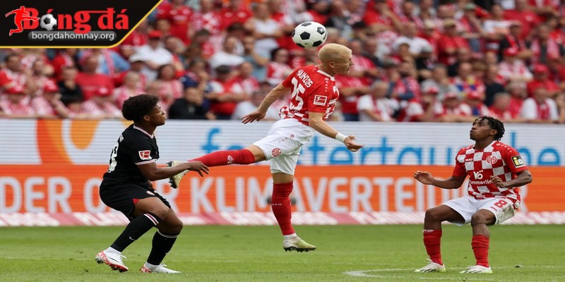 Soi kèo Mainz 05 vs E.Frankfurt (00:30 - 05/05, Bundesliga) – Mainz 05 cần 3 điểm để bám đuổi nhóm trên 1 Mainz 05: Áp lực nặng nề và cơ hội sống còn