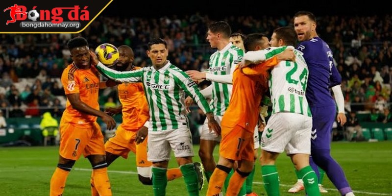 Soi kèo Real Betis vs Fiorentina (02:00 - 02/05, Conference League) - Betis phải tận dụng lợi thế sân nhà 3 Betis sở hữu lợi thế sân nhà và phong độ ổn định tại cúp châu Âu