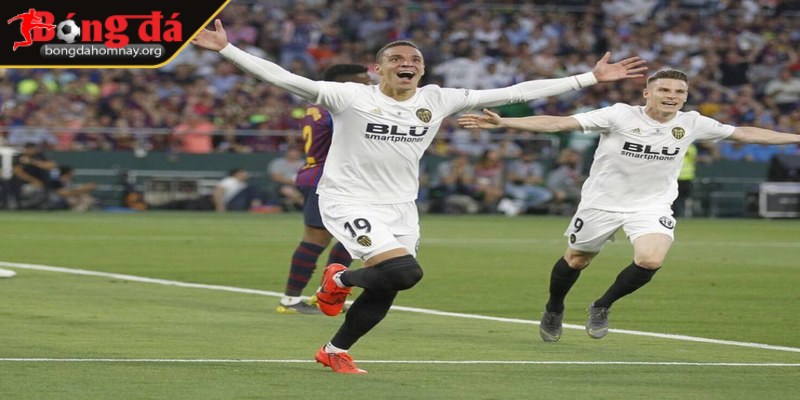 Soi kèo Valencia vs Espanyol (00:00 - 23/04, La Liga) - Espanyol có làm nên bất ngờ trên sân Mestalla? 3 Valencia được đánh giá cao hơn trong cuộc đối đầu với Espanyol