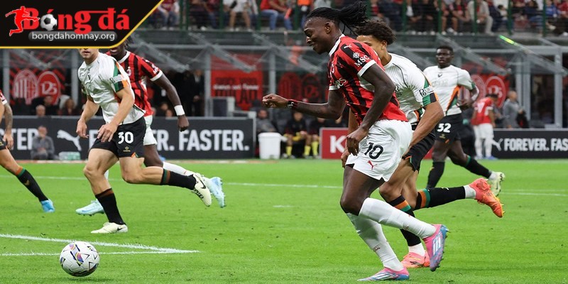 Soi kèo Venezia vs AC Milan (17:30 - 27/04, Serie A) - Milan cần giữ vững vị trí top đầu, nhưng Venezia không dễ nhằn 1 AC Milan đang dồn toàn bộ sự tập trung cho Serie A năm nay