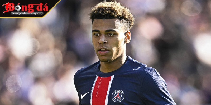 MU đàm phán với Desire Doue, Liverpool hỏi mua Frenkie de Jong 1 MU tìm kiếm giải pháp cho hàng tiền vệ